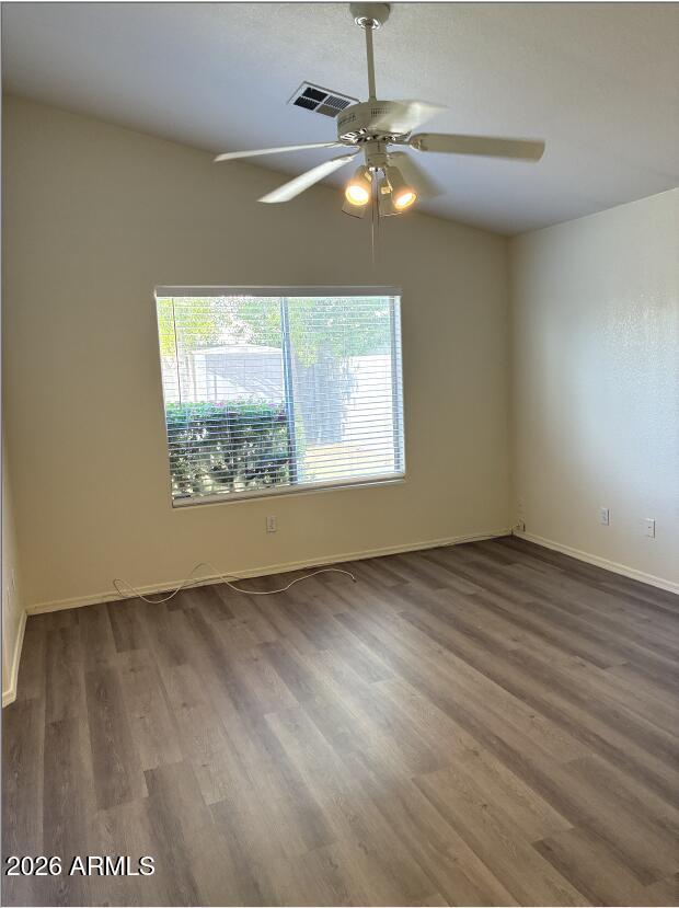 Building Photo - 5211 W Glenview Pl