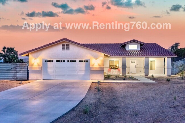 Building Photo - COMING SOON - Modern 4 Bedroom 2 Bathroom Home In Storey Park!