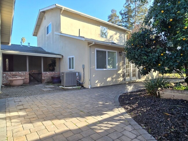 Building Photo - Large Campbell Home, Remodeled Inside, Gorgeous Kitchen, Large Master Suite, A/C, Beautiful Yards!
