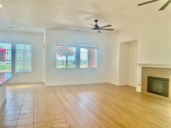 Building Photo - 77184 California Dr
