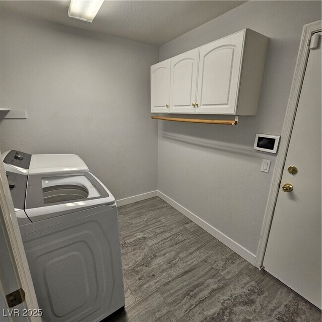 Building Photo - 7809 Faith Ct