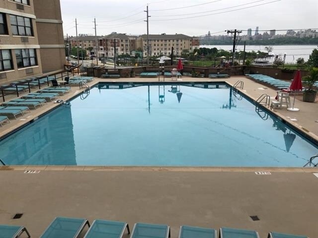 Building Photo - 7004 BLVD E