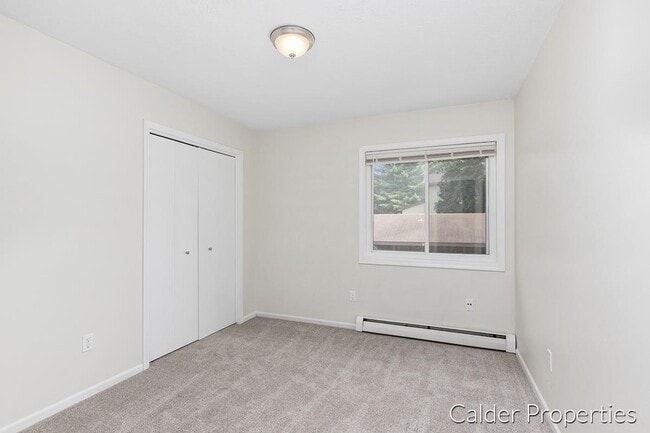 Building Photo - 2940 Vineland Ave SE