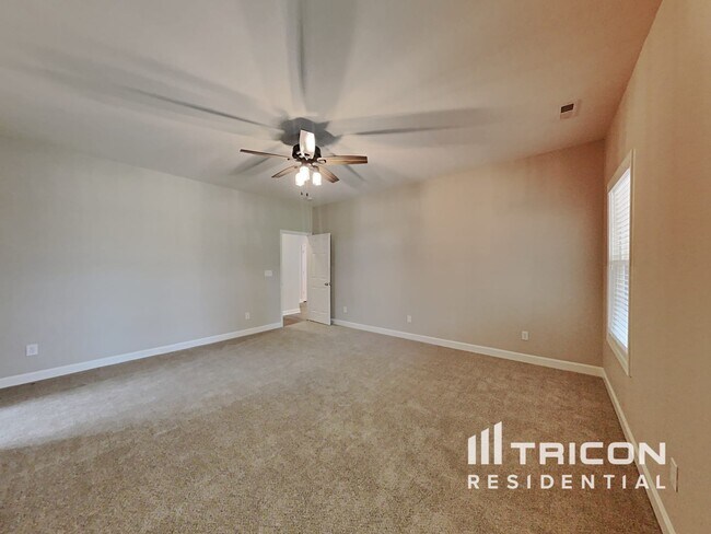 Building Photo - 7337 Ethans Way