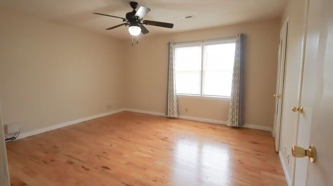 Building Photo - Great 2 Bed 1 Bath Home in Dalton Ga