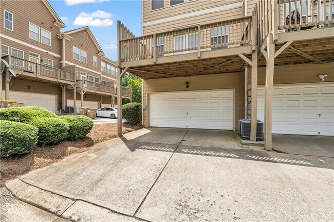 Building Photo - 501 Grove Field Ct NW