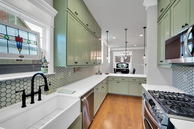 Building Photo - 209 Cody Hunter