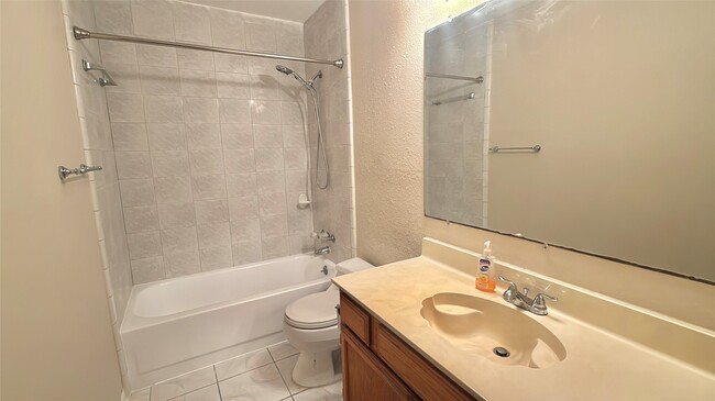 Building Photo - 13511 Harpers Bridge Dr