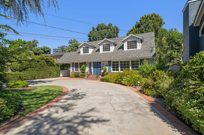 Building Photo - 15473 Lemay St