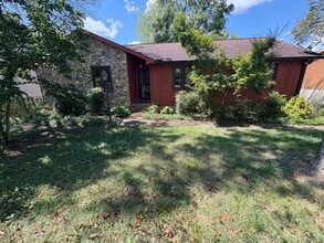 Building Photo - 6808 River Ridge Dr