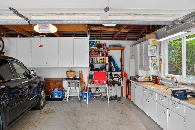 Building Photo - 13660 Acorn Patch Ln