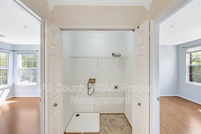 Building Photo - 8308 Deerstill Way