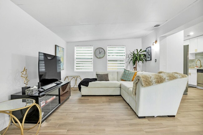 Building Photo - 2007 Northridge Rd