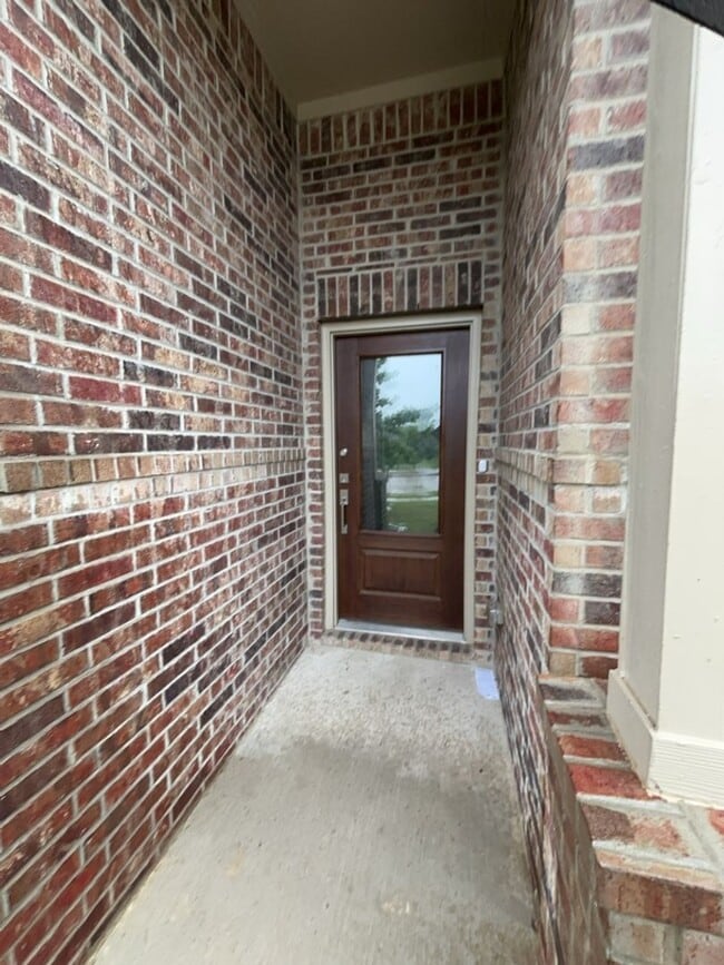 Building Photo - 4 BR/2BA | Newly Renovated Single Story | 1-Car Covered Parking | Fenced Backyard!