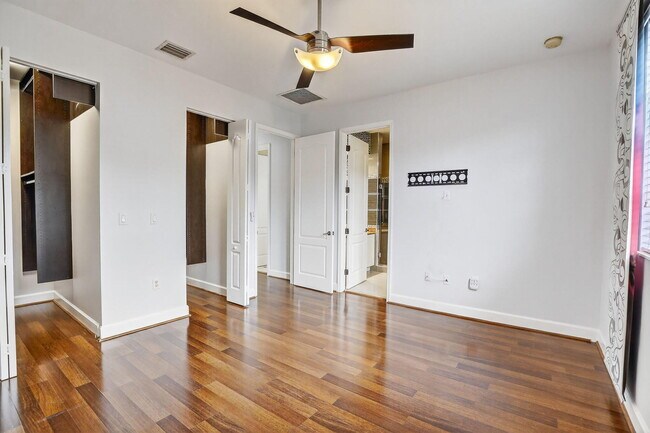 Building Photo - 8657 Blaze Ct