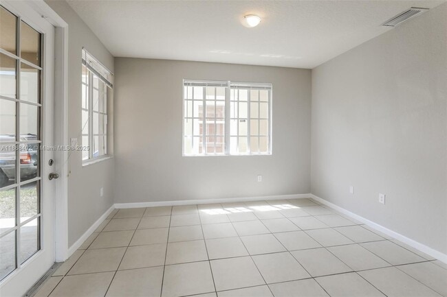 Building Photo - 13916 SW 278th Ln