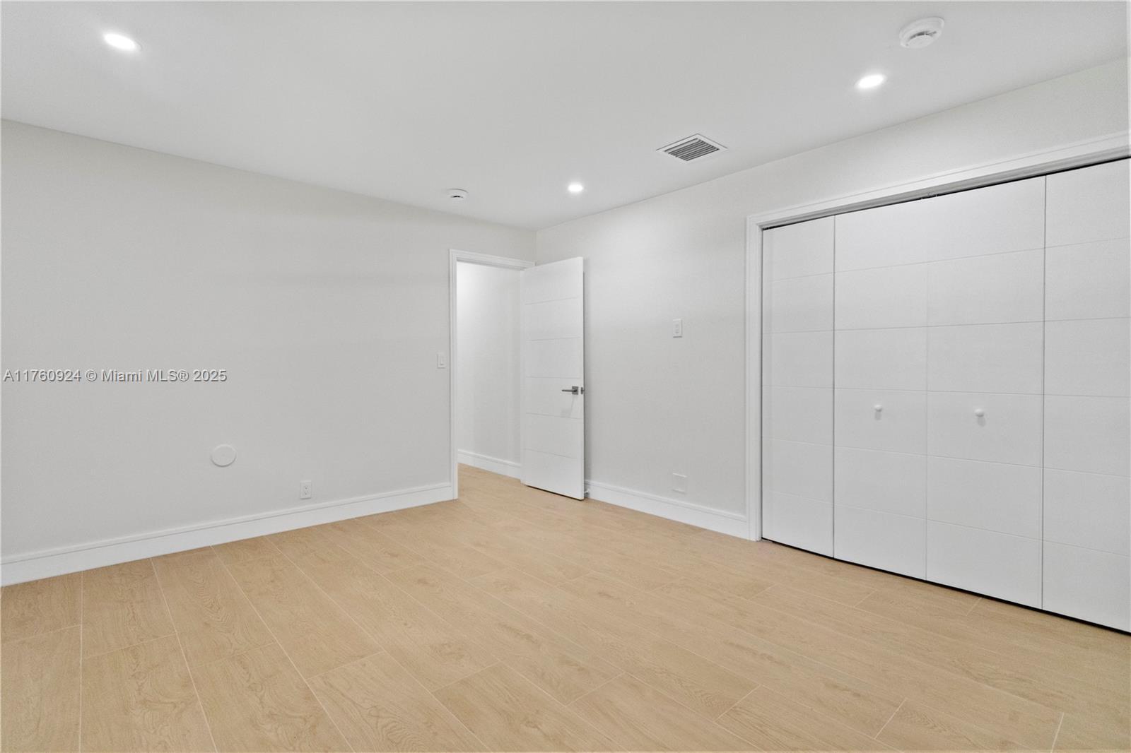 Building Photo - 809 Cypress Blvd