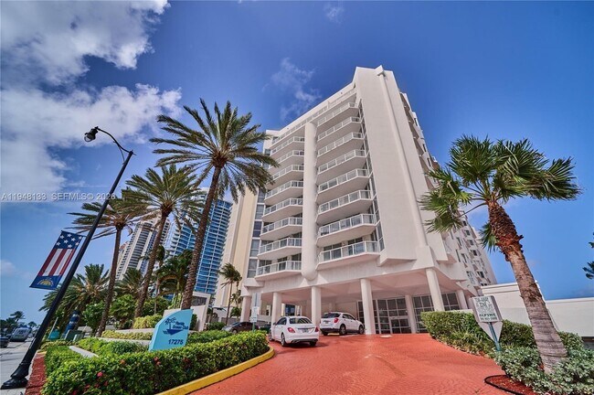 Building Photo - 17275 Collins Ave