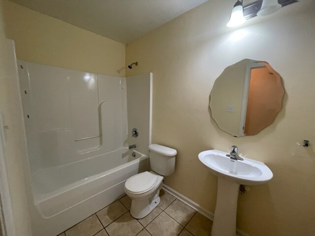 Building Photo - 547 Cranberry Cir