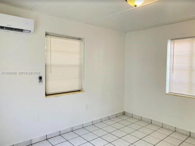 Building Photo - 774 NE 86th St