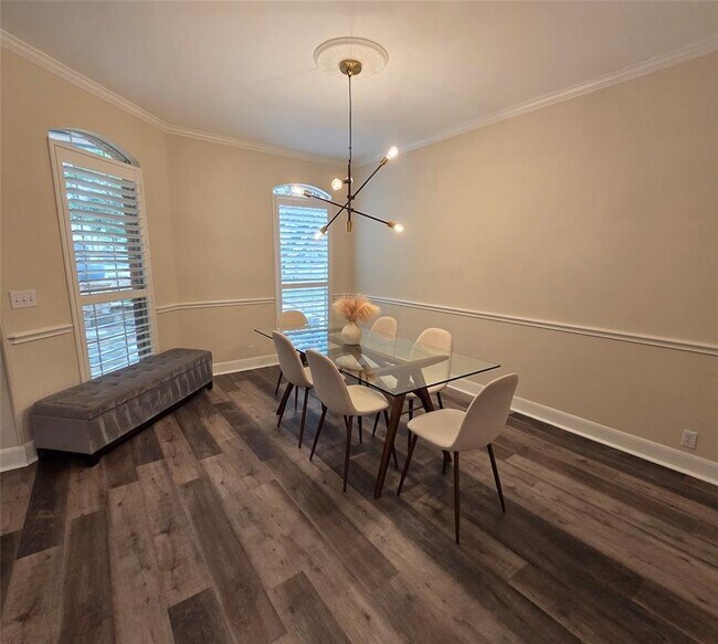 Building Photo - 8208 Endeavor Cir