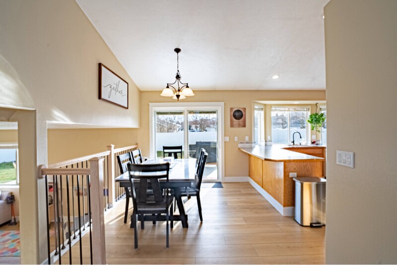 Building Photo - 24104 E Maxwell Ave