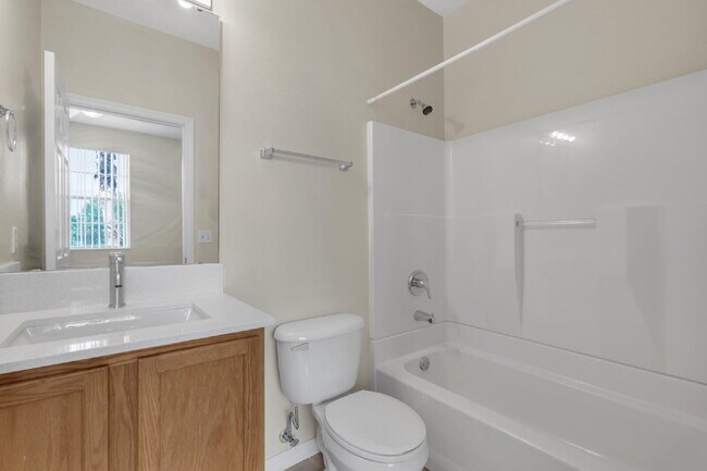 Building Photo - 3-Bedroom Townhome with Private Pool | Master Suites on Both Floors!