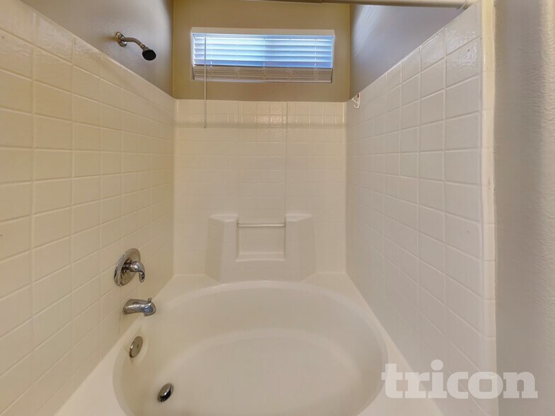 Building Photo - 2528 Calico Hearts Ct