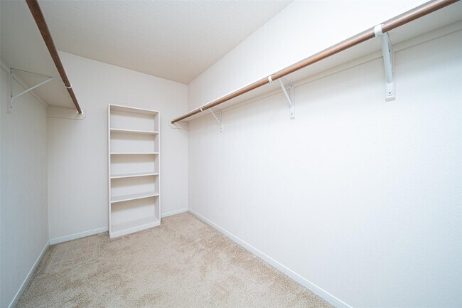Building Photo - 20547 Upland Fair Ln