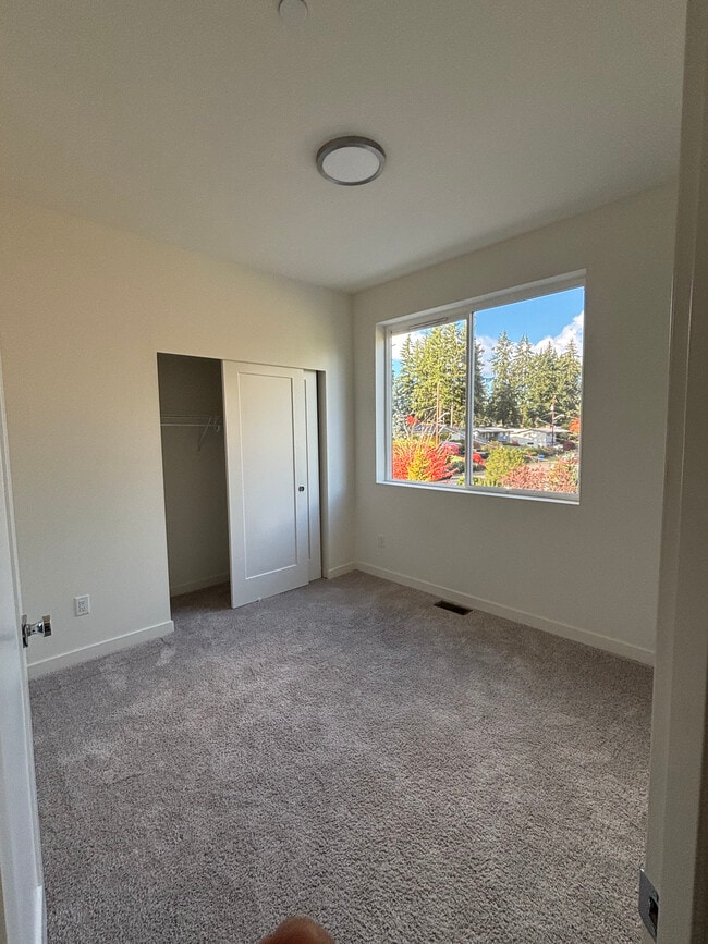 Building Photo - 18526 Wallingford Ave N