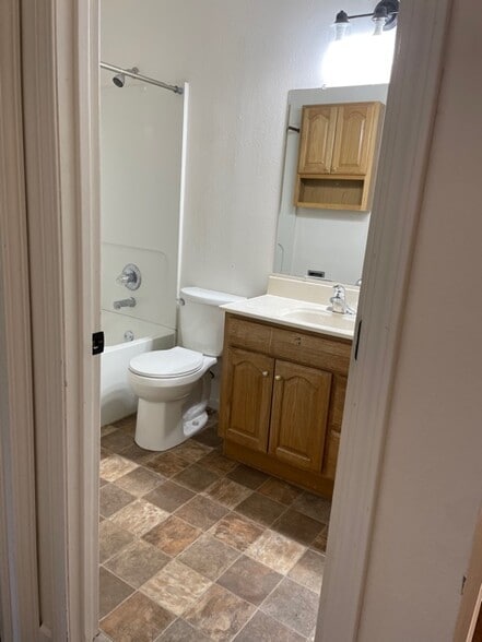Bathroom - 4200 Enden Ln