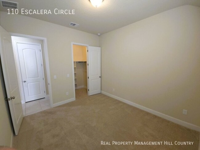 Building Photo - Luxurious Living in a Gated Community - 4 ...