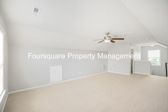 Building Photo - Inviting 3-Bed Single-Family Home with Bonus Room, Fenced Backyard & 2-Car Garage – Holly Springs
