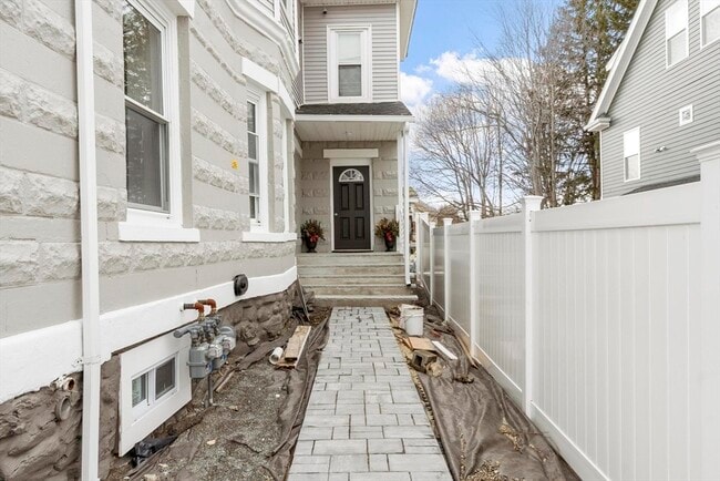 Building Photo - 19 Furber Ave