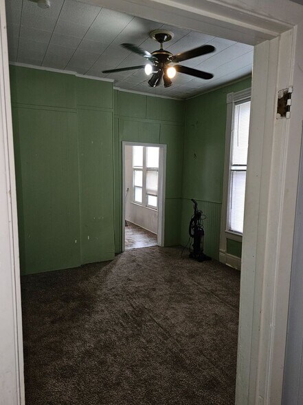 Building Photo - 1017 S 16th St