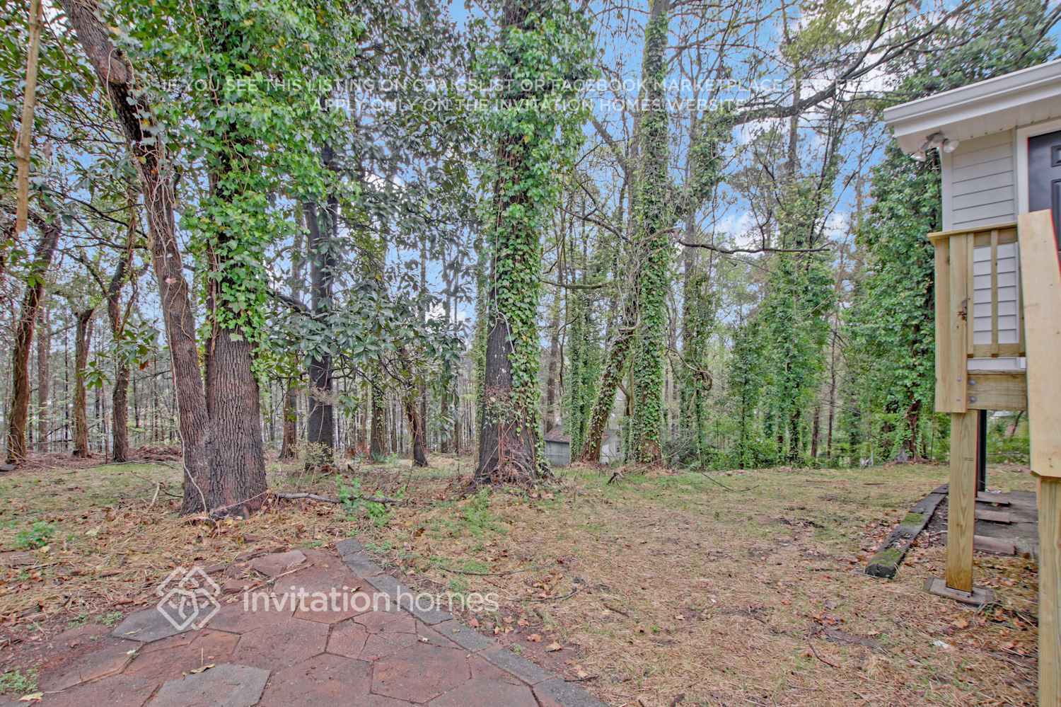 Building Photo - 5495 Burgess Dr