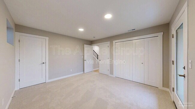 Building Photo - 16505 NW Liberty St