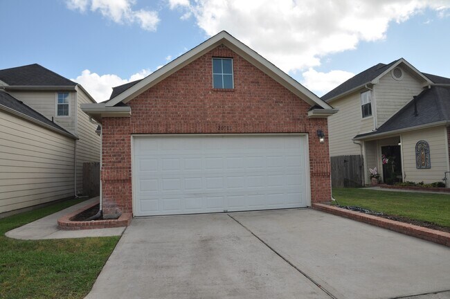 Building Photo - 20913 Sunrise Pine View Ln