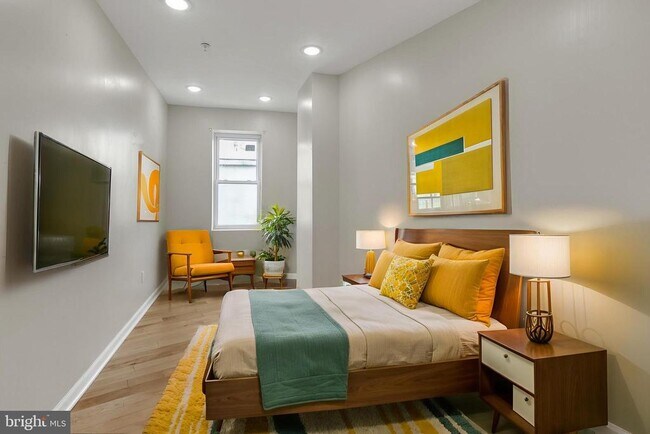 Building Photo - 2604 Frankford Ave