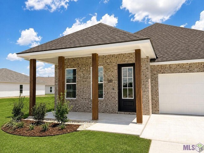 Building Photo - 12642 Perkins Rd
