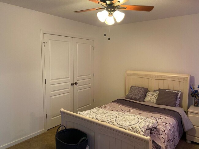 Building Photo - Welcome home to this beautiful 4-bedroom h...