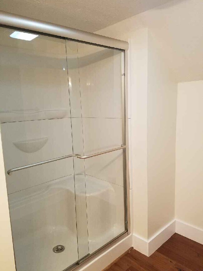 Building Photo - 803 S Rogers St