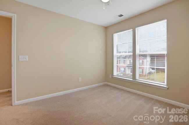 Building Photo - 3028 Misty Harbor Cir