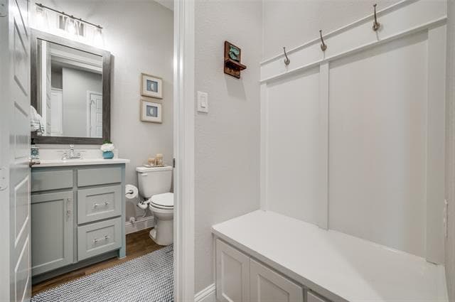 Building Photo - 2740 Meadowbrook Blvd