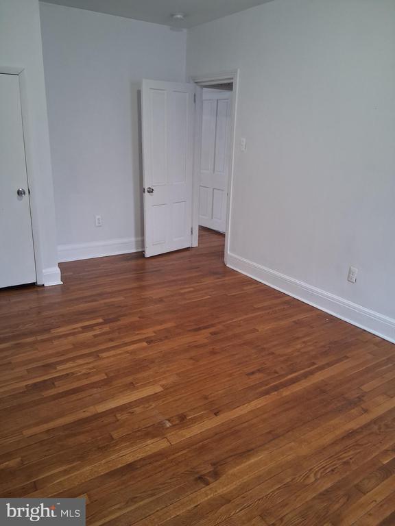 Building Photo - 206 N Swarthmore Ave