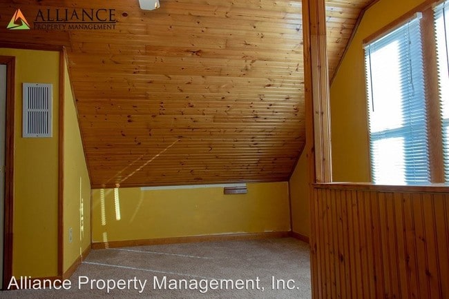 Building Photo - 1 br, 1 bath House - 1219 Pierre St.