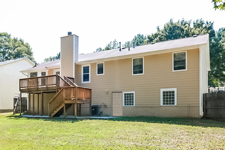 Building Photo - 10897 Morning Dove Dr