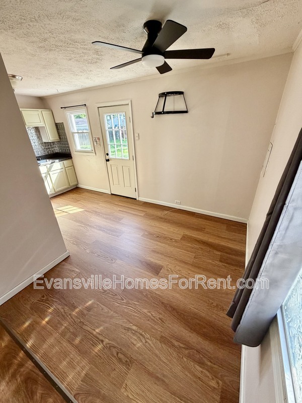Building Photo - 1604 Marbo Ave