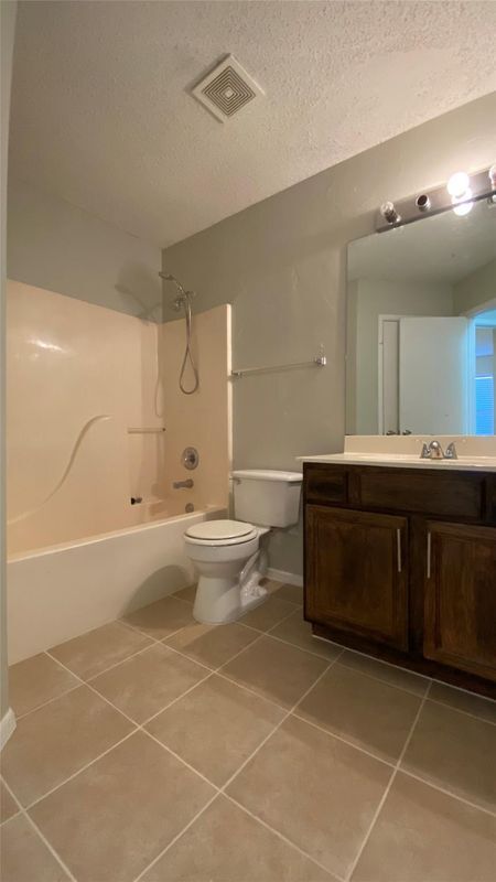 Building Photo - 1109 Falconcrest Ct