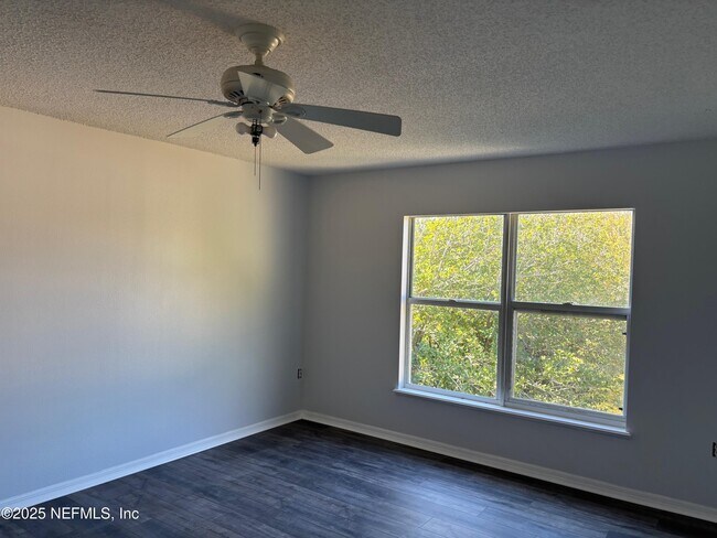 Building Photo - 7086 Shady Pine Ct